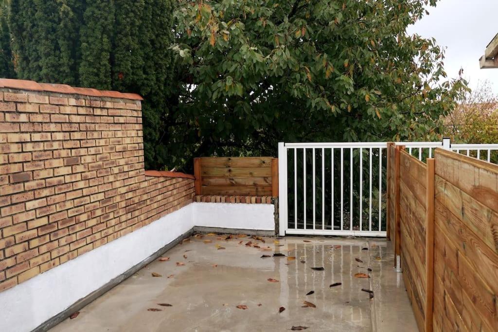 Appartement T2, Avec Terrasse. La Roche-sur-Yon Exterior photo