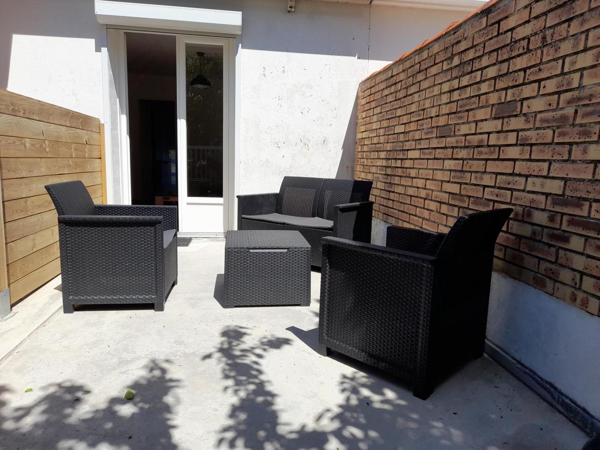 Appartement T2, Avec Terrasse. La Roche-sur-Yon Exterior photo